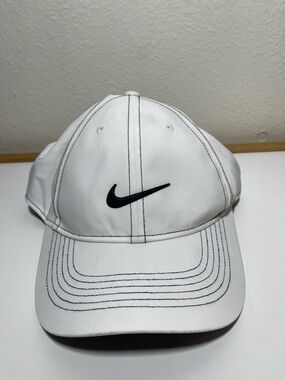 Nike Golf Swoosh Heritage86 Dri-Fit Buckle Hat White